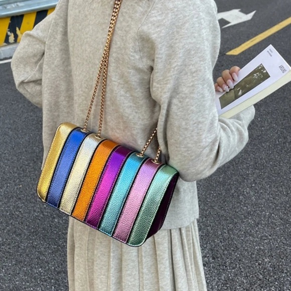 Handbags - Vibrant Color Contrast Striped Shoulder Bag with Gold Chain, New